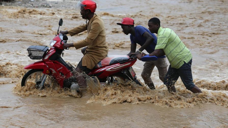Aplazan las elecciones en Haití debido al huracán Matthew