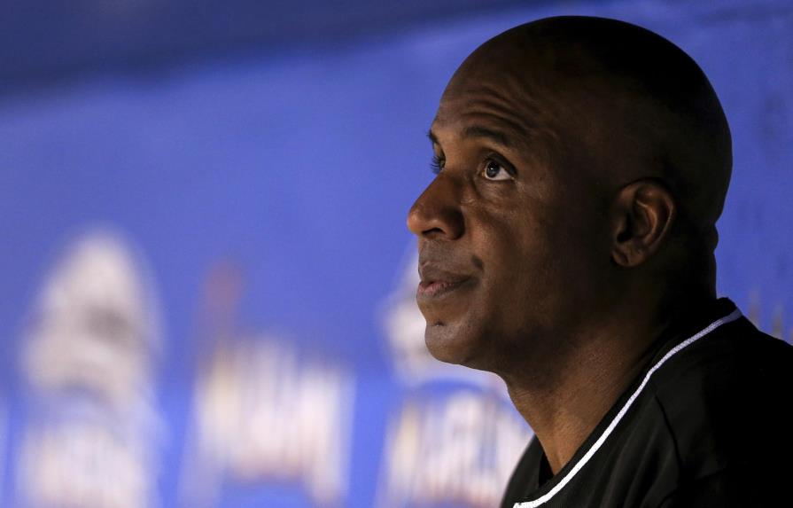 Los Marlins de Miami despiden a coach de bateo Barry Bonds 