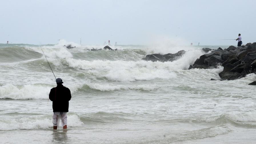 Tras dejar devastación y muerte en Haití, el huracán Matthew se aproxima a EE.UU.