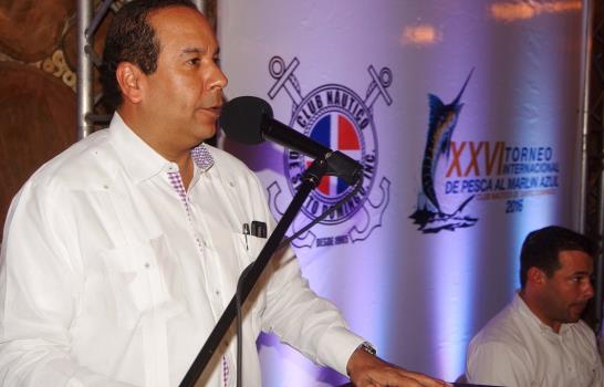 Torneo pesca Marlin Azul en Cabeza de Toro con pescadores internacionales