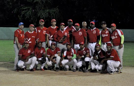 Veinte equipos van por el campeonato de zonas en sóftbol del Distrito Nacional