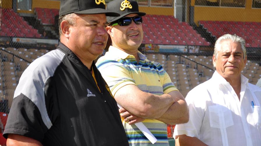 Manny Acta confía en material nativo de las Águilas