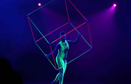 ¡Que abra la carpa e inicie la función!