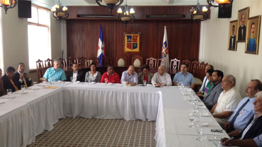 Empresarios de La Romana expresan preocupación por delincuencia y negocios informales