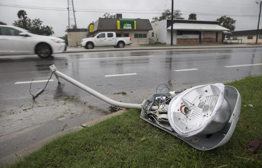 Matthew deja 4 muertos en una Florida que de a pocos vuelve a la normalidad