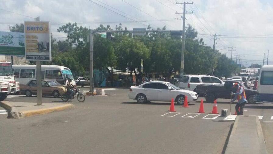 Alcaldía inicia señalización de calles y avenidas de Santiago 