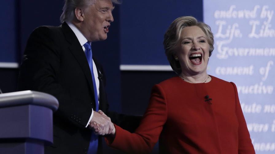 Clinton y Trump se preparan para un arriesgado segundo debate este domingo