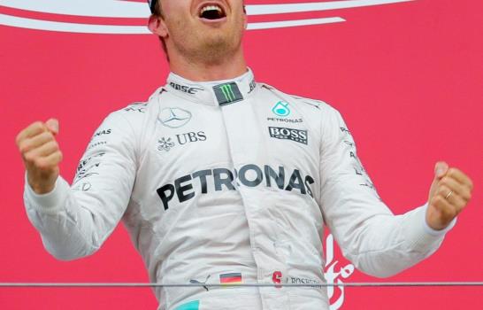 Nico Rosberg gana el GP de Japón, amplía ventaja sobre Lewis Hamilton 