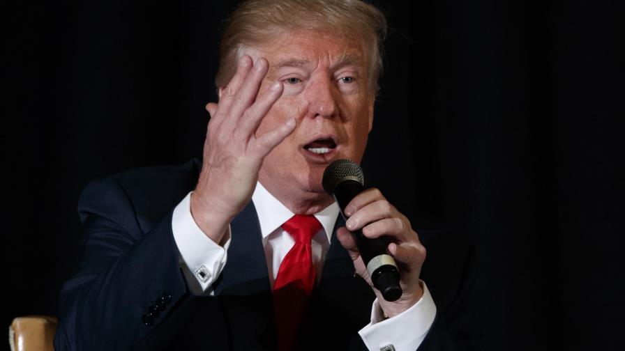 Donald Trump llama “hipócritas santurrones” a quienes lo critican