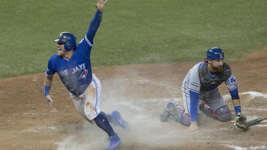 Tras error de Rougned  Odor, Azulejos eliminan a Texas y avanzan a serie de campeonato 