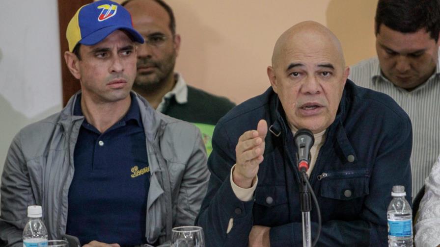 Oposición llama a mantener revocatorio para evitar explosión social en Venezuela