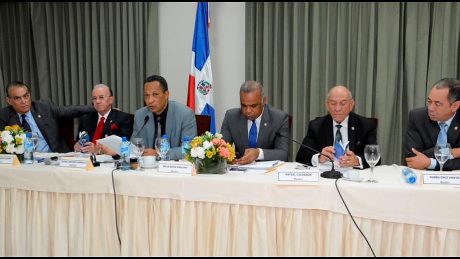 Senado finalizará el jueves 20 entrevistas a los aspirantes a miembros  de la JCE