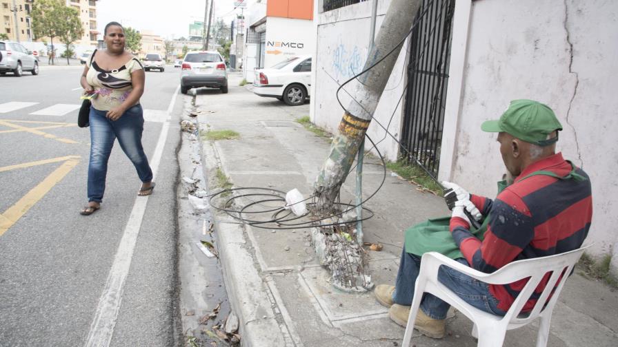A un tris de causar una tragedia en la acera 