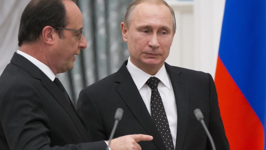 Putin aplaza su visita a Francia; aumentan tensiones Putin aplaza su visita a Francia; aumentan tensiones