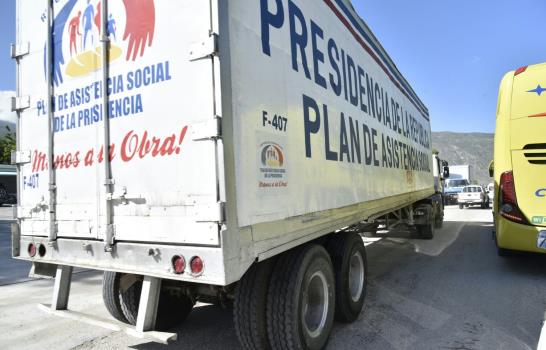 Comienza a llegar Haití ayuda dominicana en camiones con alimentos, medicina y materiales