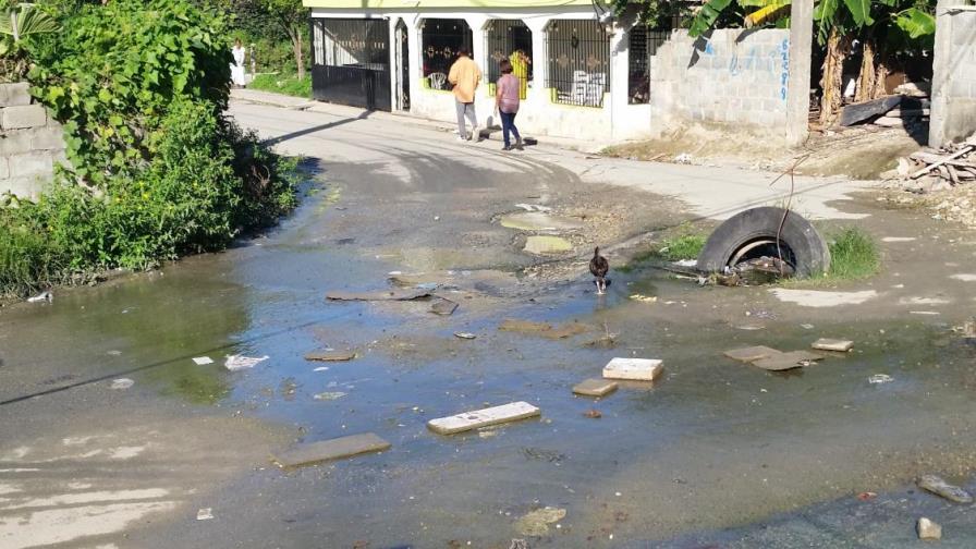 En San Miguel ruegan para que            el alcalde se apiade de moradores        y ordene reparar las calles