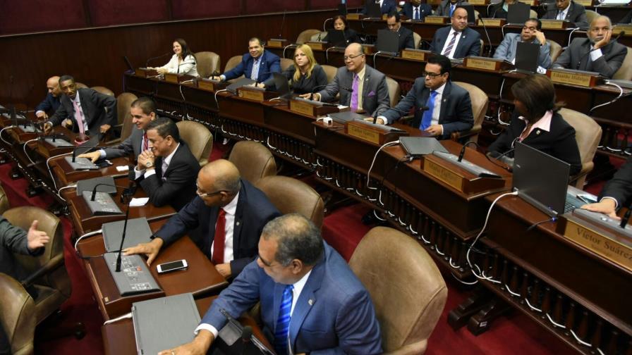 Diputados aprueban tres contratos de préstamos por US$220 millones de dólares 
