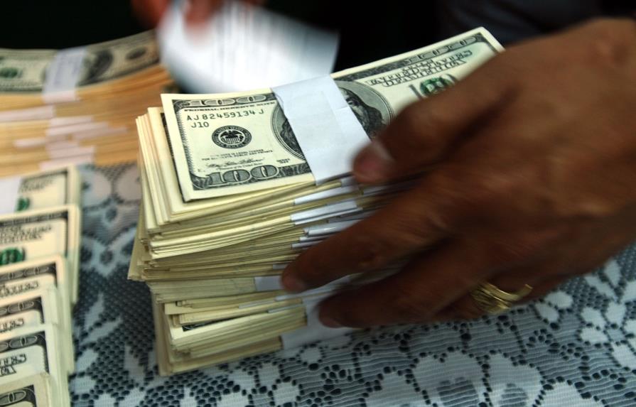 Pese a quejas por escasez, el Banco Central dice que hay suficientes dólares en el país