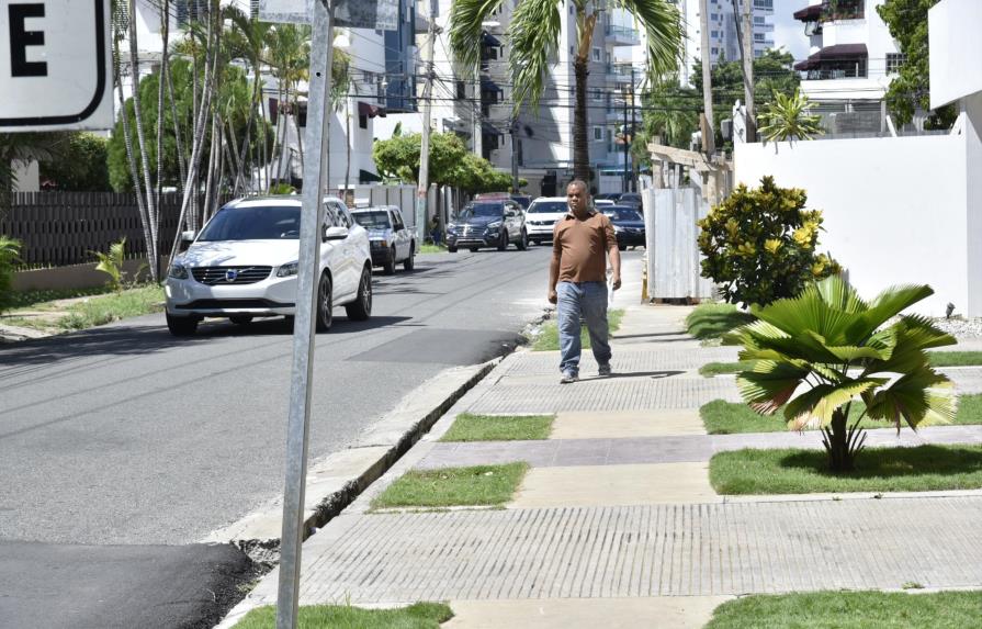 Alcalde Collado le puso “el cascabel al gato” en Naco y reaparecen las aceras