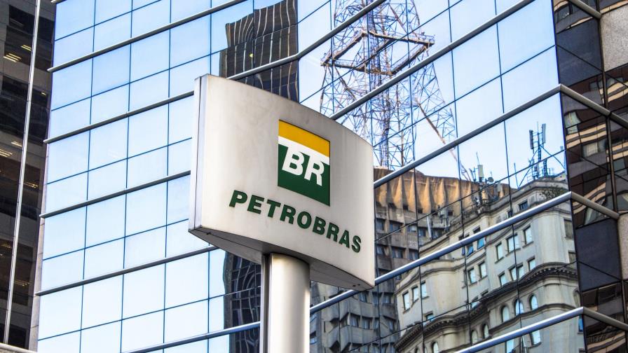 Petrobras anuncia una nueva política de precios para la gasolina y el diesel 