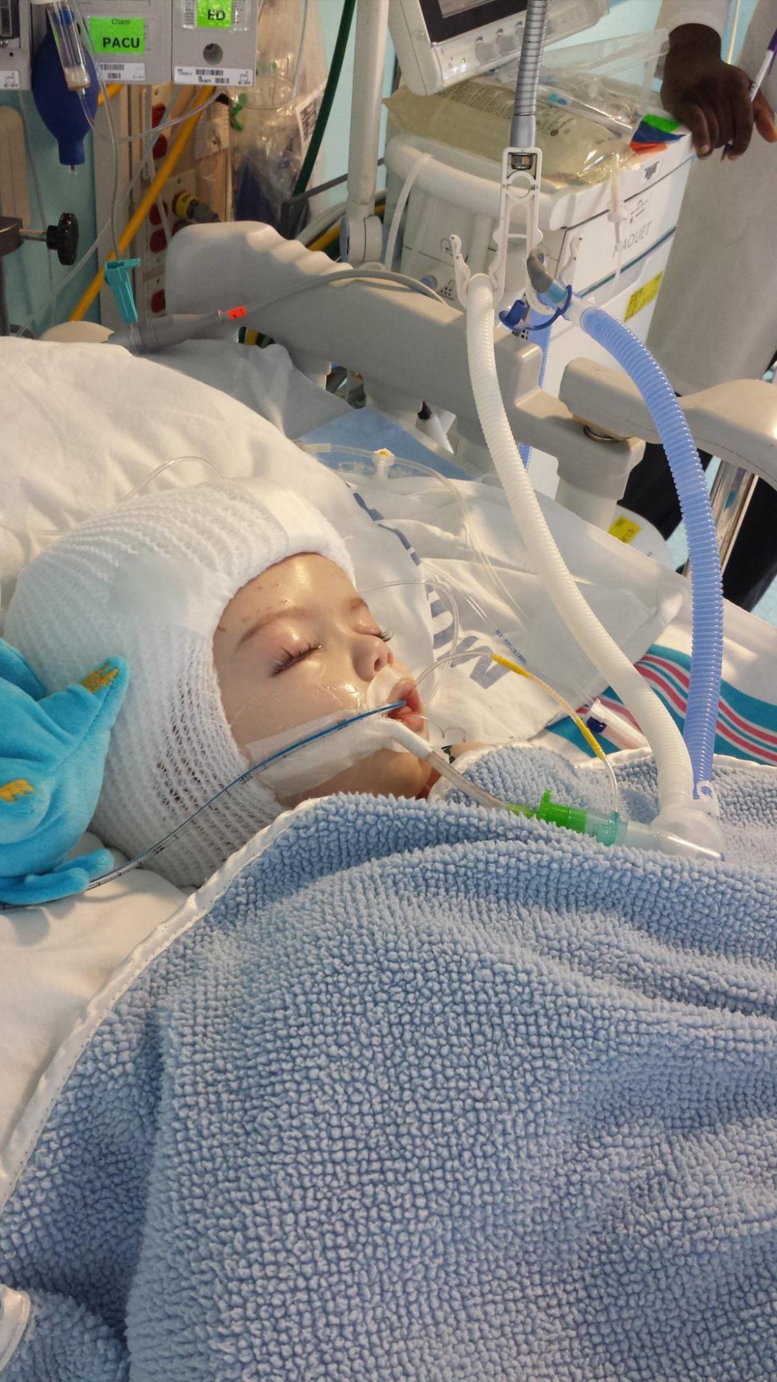 Antes de la intervención, Goodricht informó a los padres del riesgo de fallecimiento o de daño cerebral severo para uno o incluso los dos bebés.