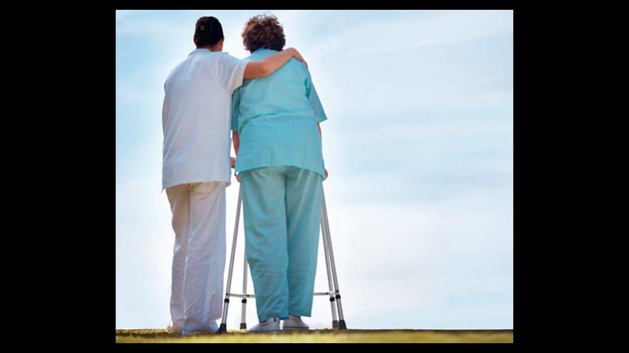 Apoyo de familiares y cuidadores es fundamental para el enfermo de alzheimer