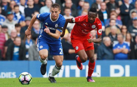Chelsea golea 3-0 a Leicester en la liga Premier de fútbol