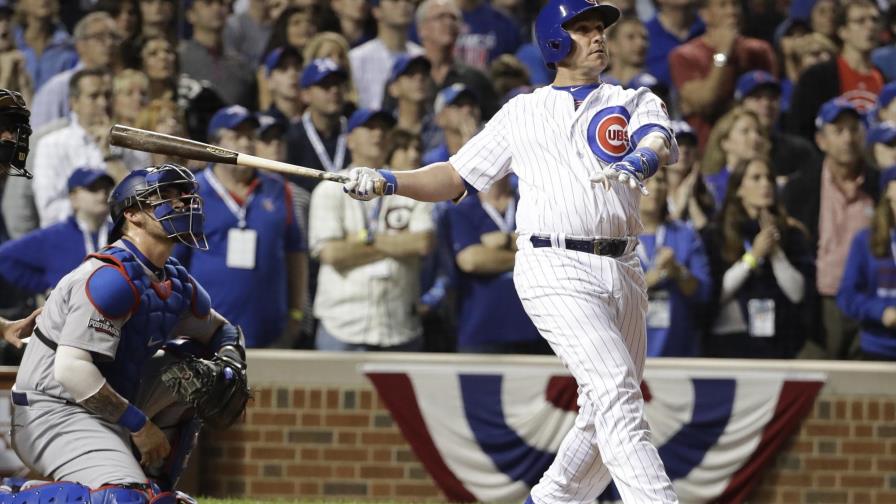 Grand slam de Miguel Montero da victoria a los Cachorros 