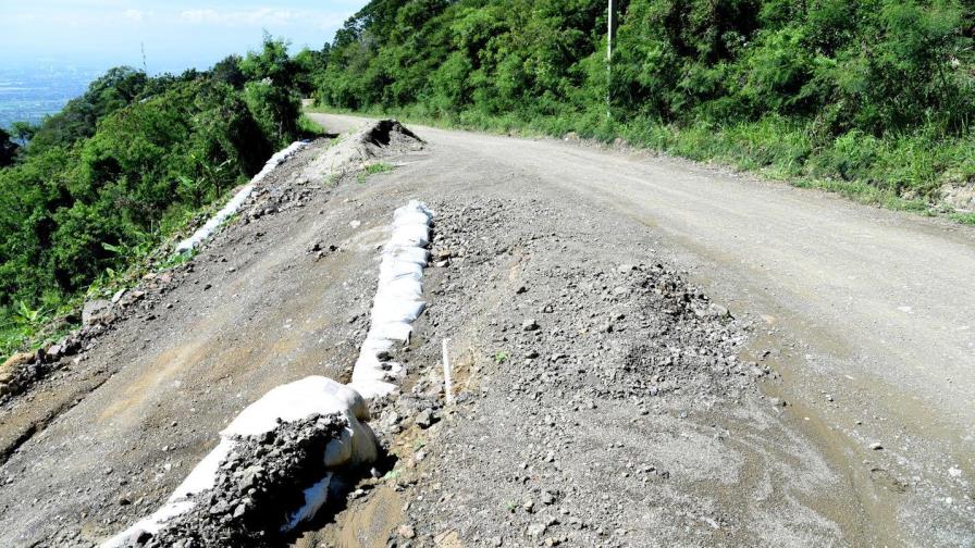 Productores agrícolas de la cordillera Septentrional exigen que reconstruyan carretera