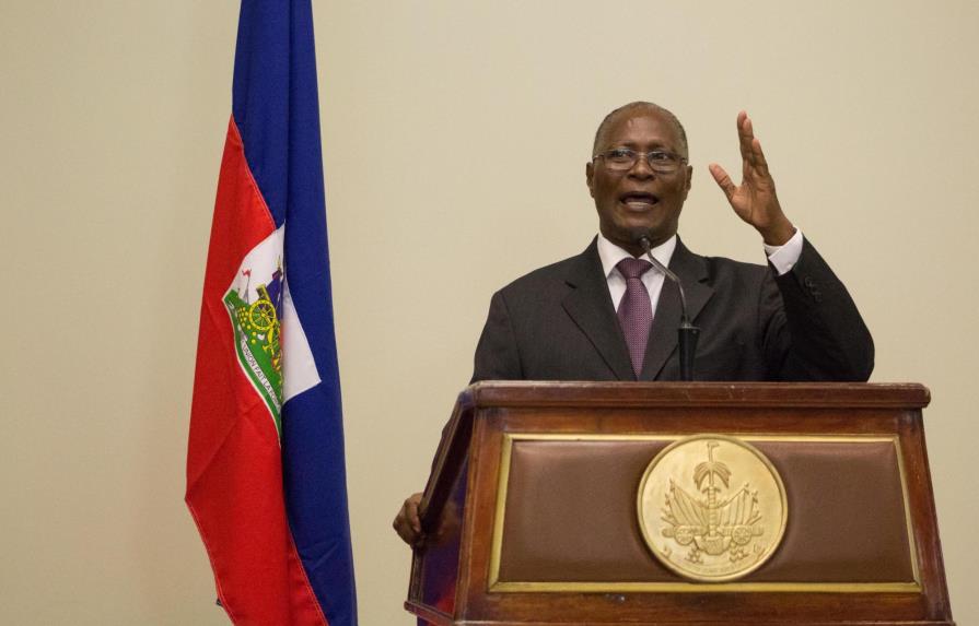 Presidente haitiano llama hipócritas a los que exigieron la salida de militares dominicanos