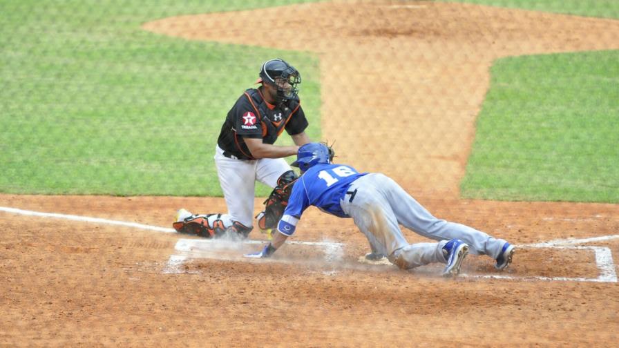 El Licey venció a las Águilas en partido benéfico en Santiago