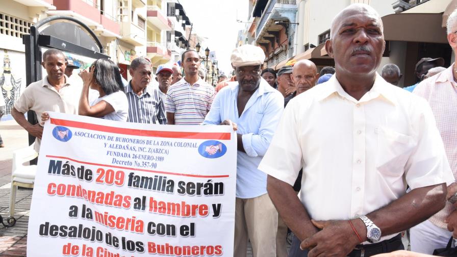 Buhoneros demandan más seguridad en la Ciudad Colonial