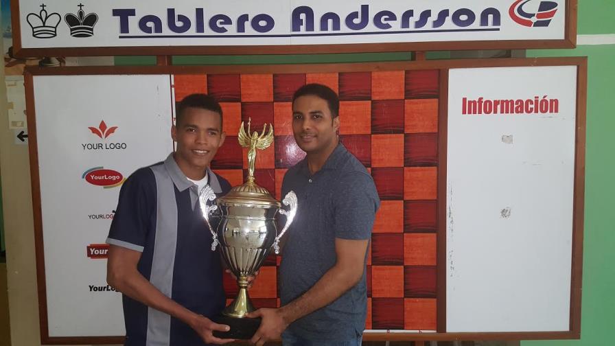 Mocano David Camacho conquista invicto torneo nacional ajedrez Otoño 2016