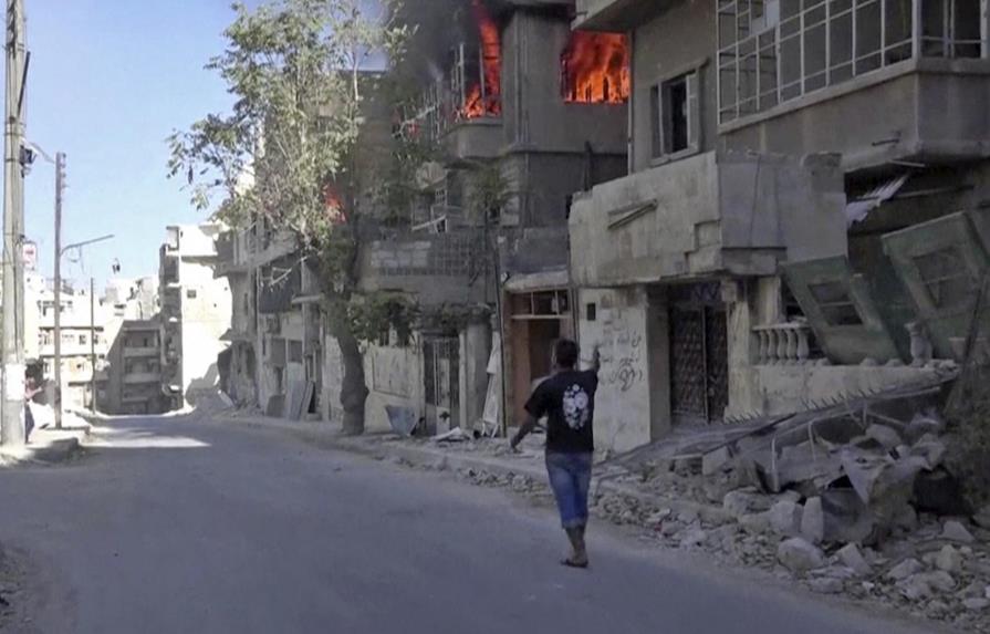 Moscú anuncia suspensión de bombardeos durante 8 horas el jueves en Alepo
