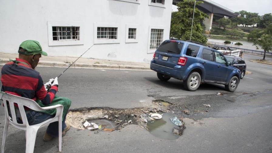 Desborde cloacal en la “bajaíta del Puerto”