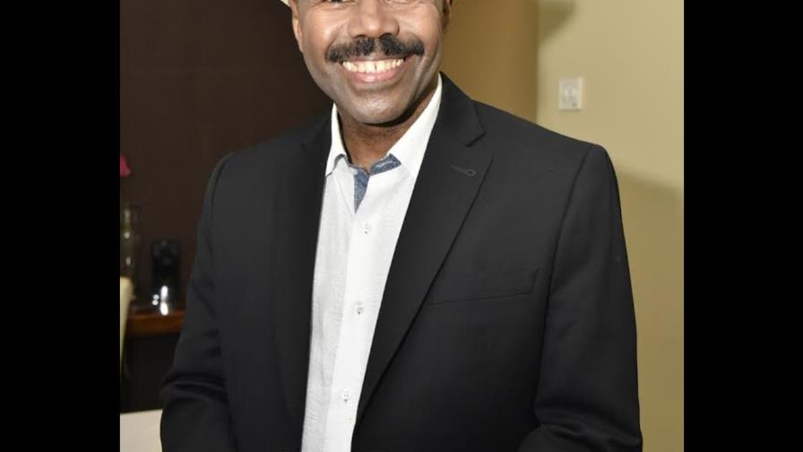 Fausto Rey regresa hoy a los “Miércoles Bohemios” de Millo By Rafa Rosario    