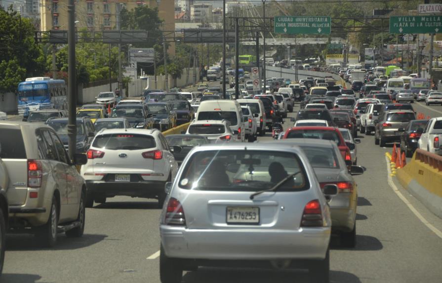 El tránsito es una importante causa de estrés y enojo en Santo Domingo