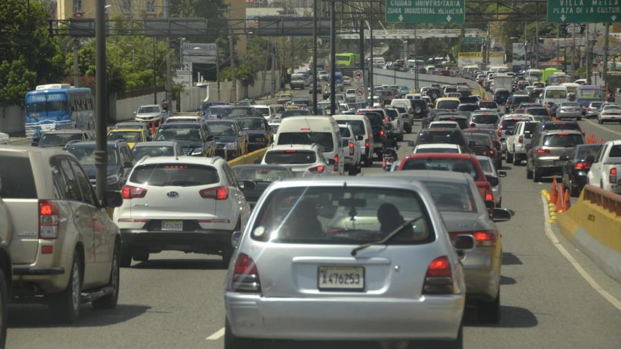 El tránsito es una importante causa de estrés y enojo en Santo Domingo