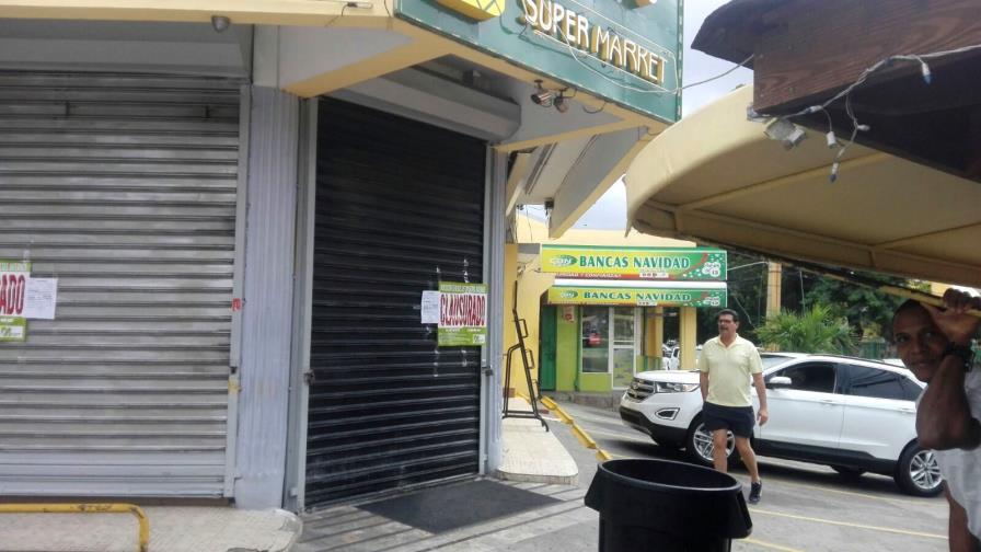 DGII clausura varios negocios por incumplimiento tributario