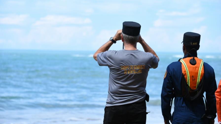 Socorristas continúan búsqueda en el mar de extranjeros que iban en avioneta accidentada Socorristas continúan búsqueda en el mar de extranjeros que iban en avioneta accidentada
