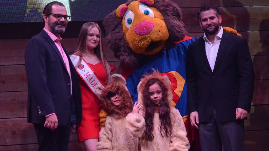 Los Leones del Escogido presentan su equipo con fiesta 