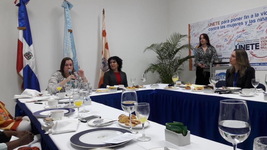 El 40% de las dominicanas entra en unión marital antes de los 18 años