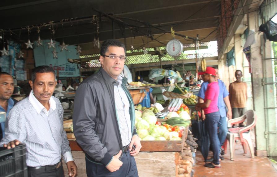 Collado inicia trabajos mercado de Honduras 