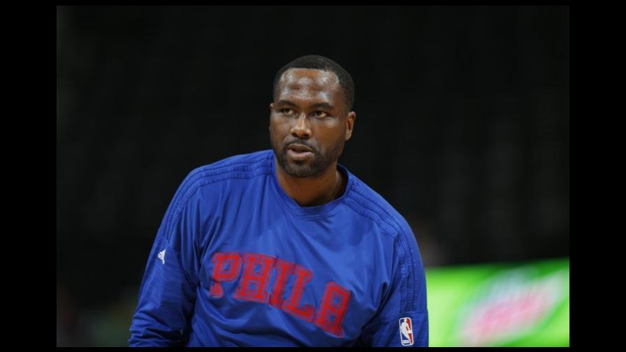 Elton Brand, de los 76ers de Filadelfia, anuncia su retiro 