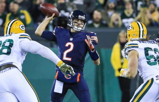 Rodgers lanza 3 pases de touchdown y los Packers ganan 