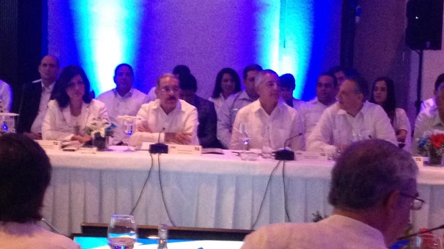 Se inicia en Casa de Campo reunión entre el Gobierno y el BID