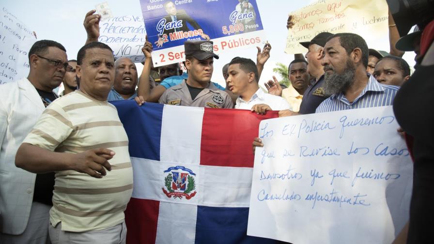 Policía Nacional recuerda a miembros que no pueden manifestarse Policía Nacional recuerda a miembros que no pueden manifestarse