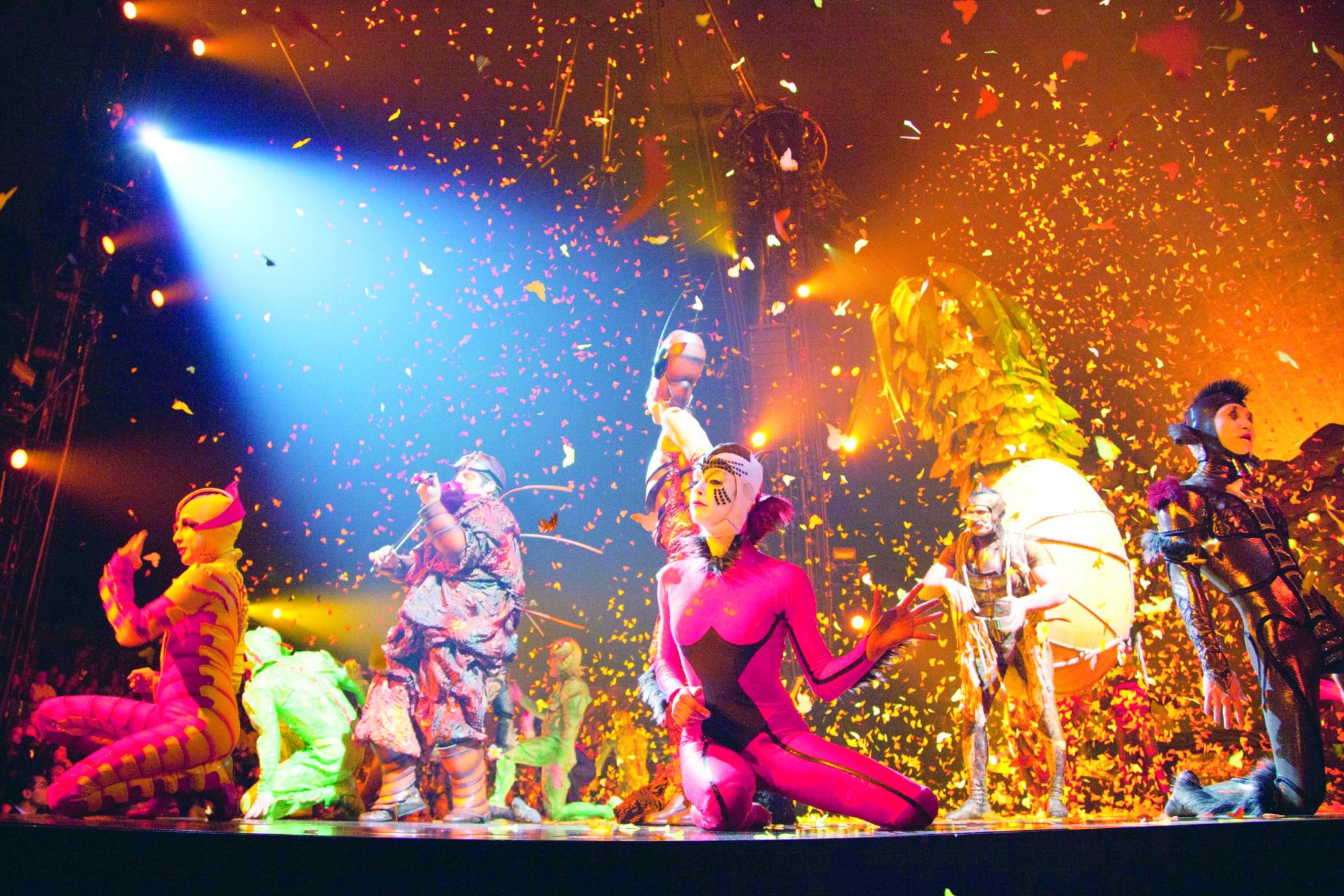 50 talentosos integrantes de 12 países componen el elenco.