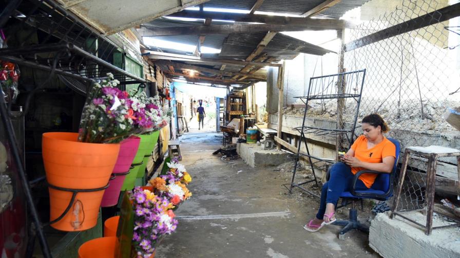 Zona sur de Santiago espera terminación del mercado de Pekín