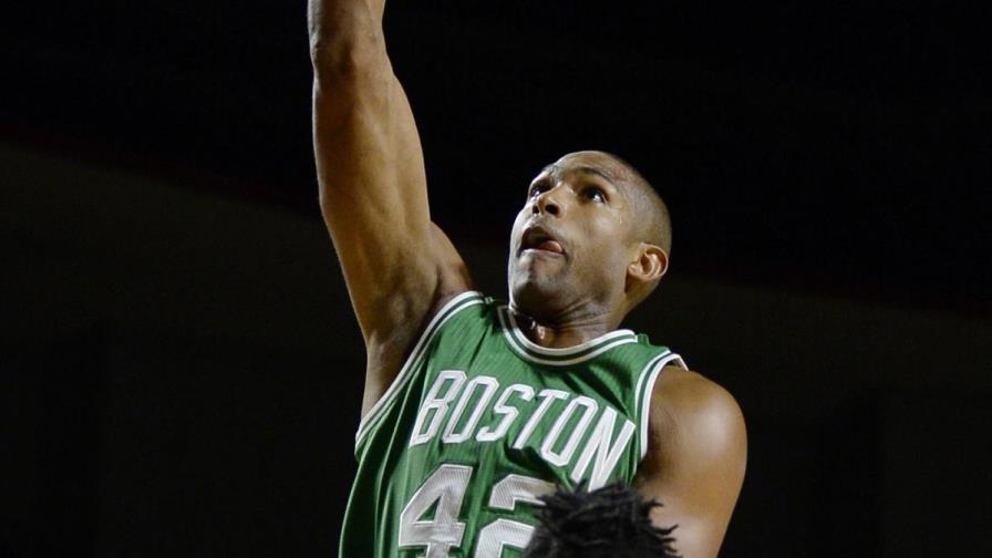 Noel se operará la rodilla y Simmons tardará más 